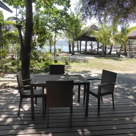 Castaway Surf Retreat 1 Hotel Sekongkang Exterior photo