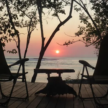 Castaway Surf Retreat 1 Hotel Sekongkang Exterior photo