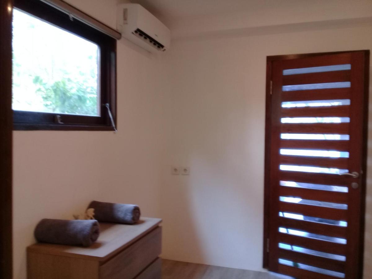Castaway Surf Retreat 1 * Sekongkang