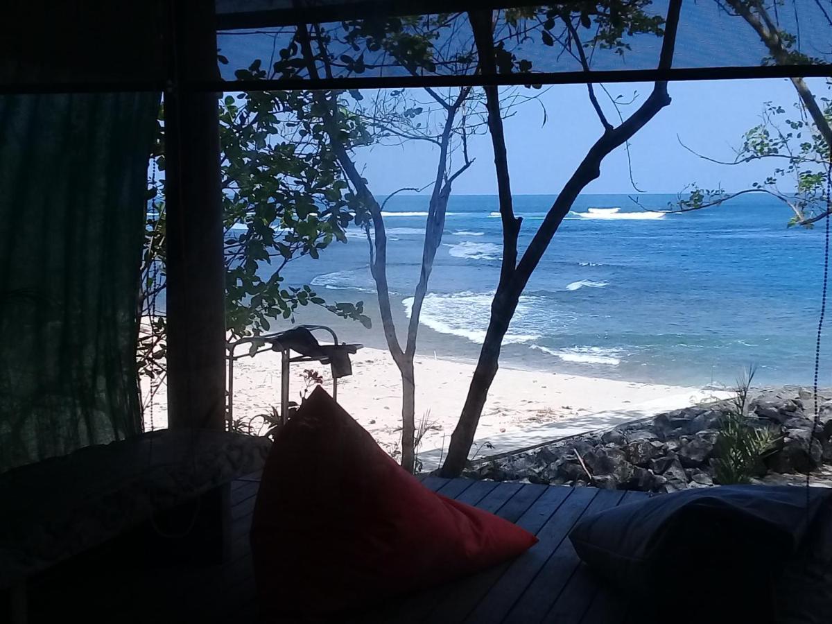 Inn Castaway Surf Retreat 1 *
