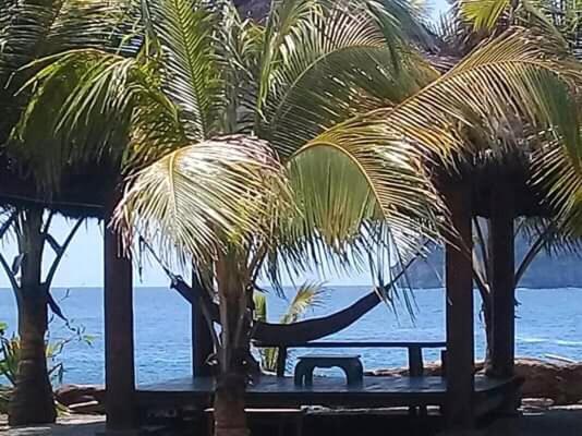 Castaway Surf Retreat 1 Inn *