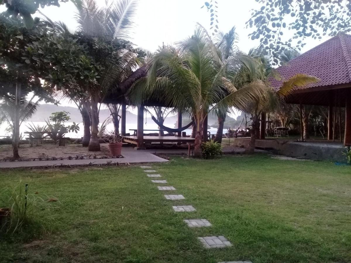Castaway Surf Retreat 1