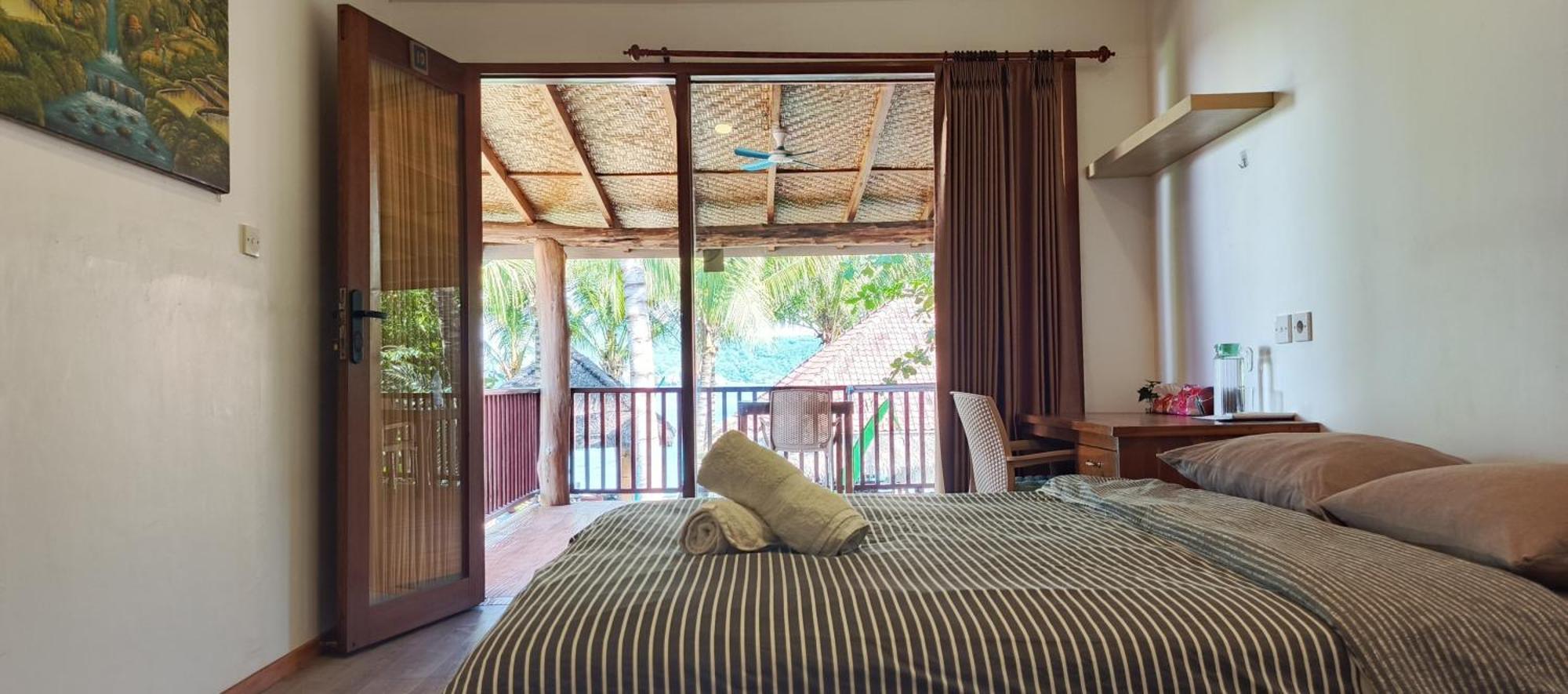 Castaway Surf Retreat 1