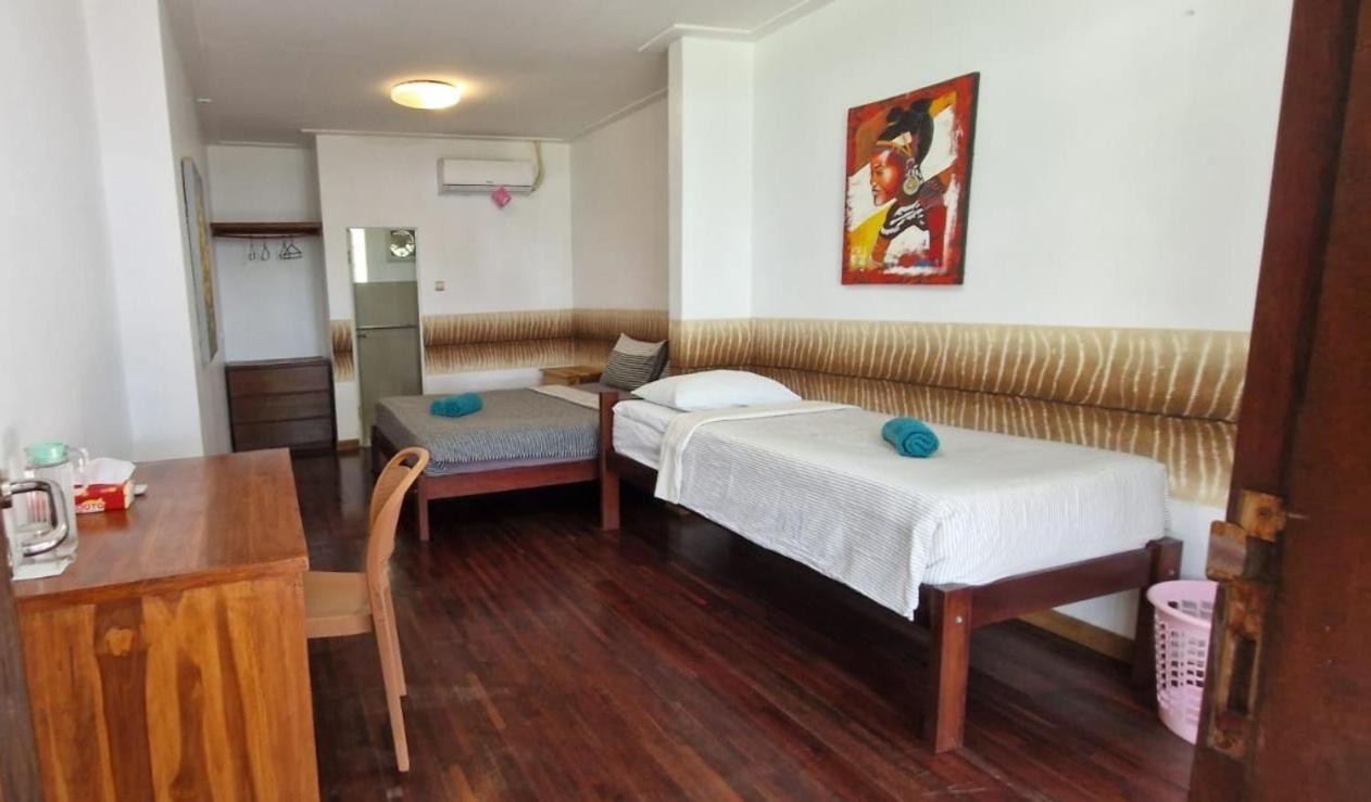 Castaway Surf Retreat 1 *